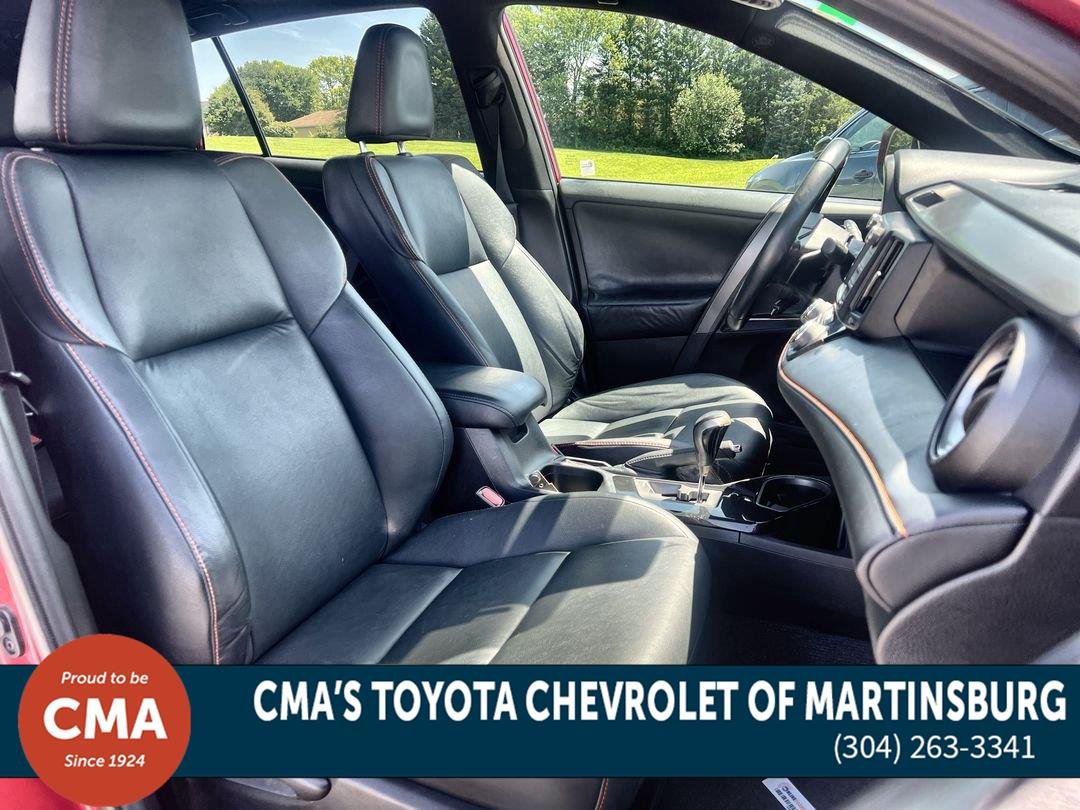 Used 2017 Barcelona Red Metallic Toyota SE image 22