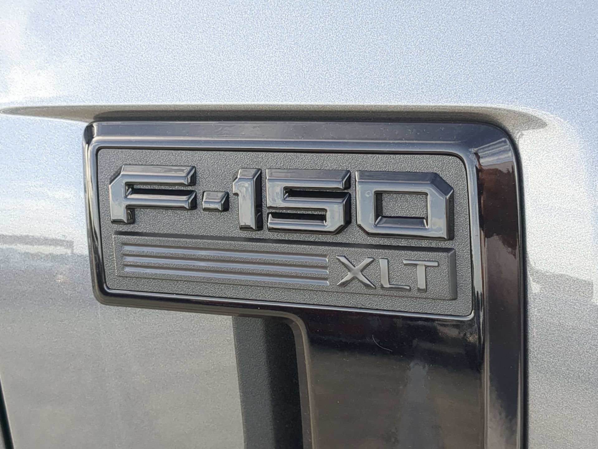 New 2026 Carbonized Gray Metallic Ford XLT image 44