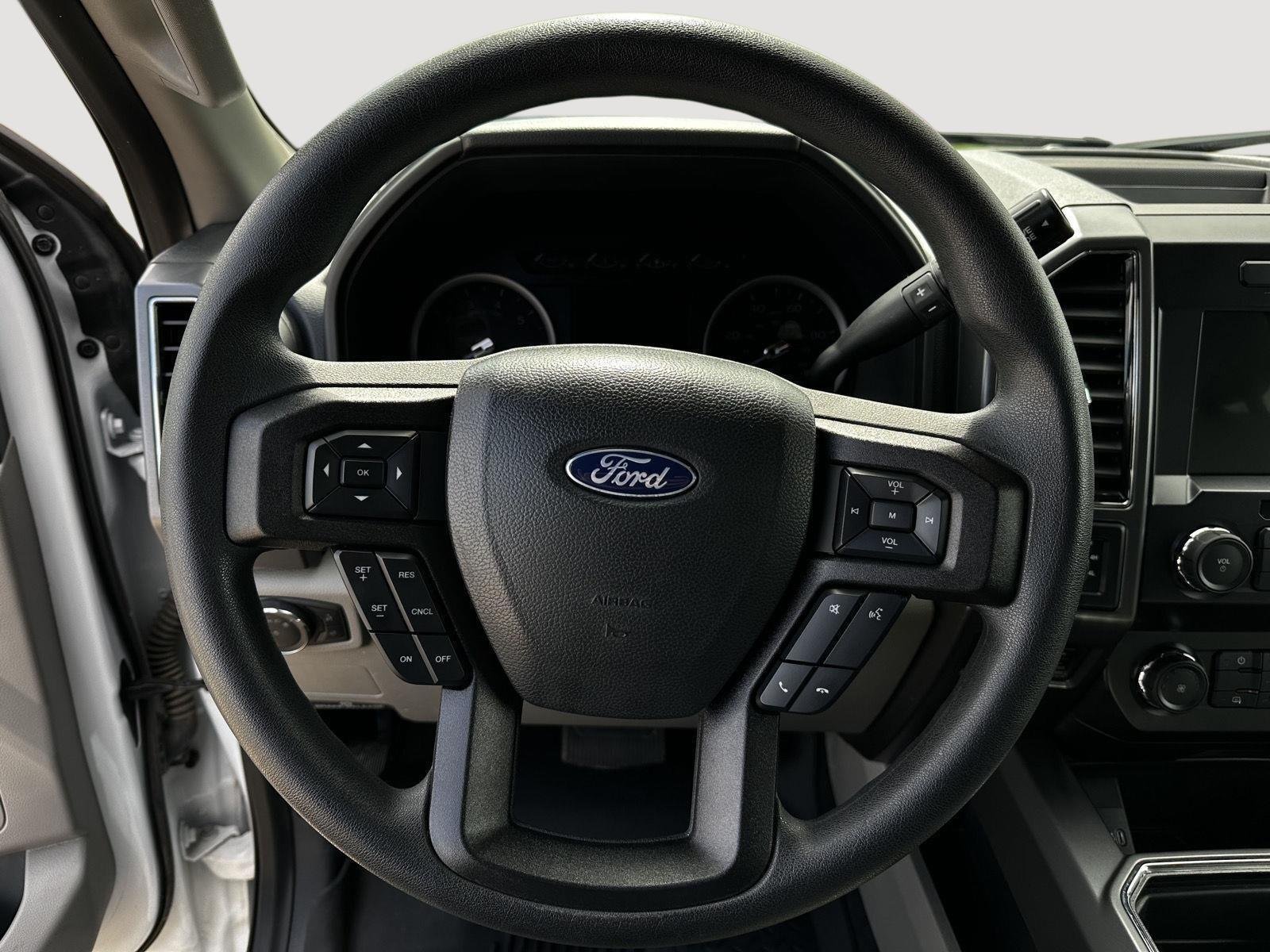 Used 2022 Oxford White Ford XLT image 17