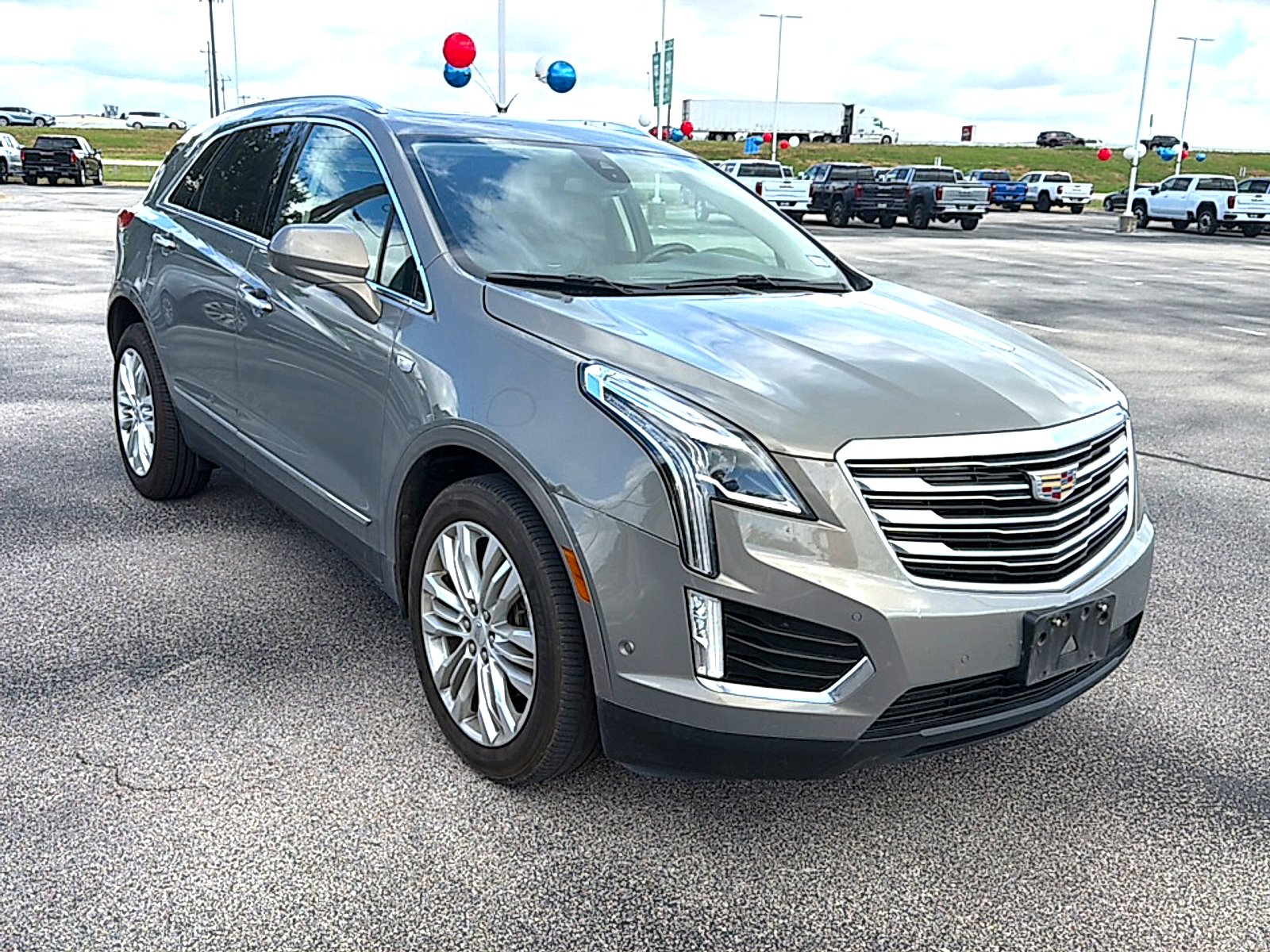 Used 2019 BRONZE DUNE METALLIC Cadillac Premium Luxury FWD image 3