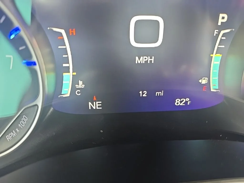 2025 Chrysler Pacifica Select - Photo 9