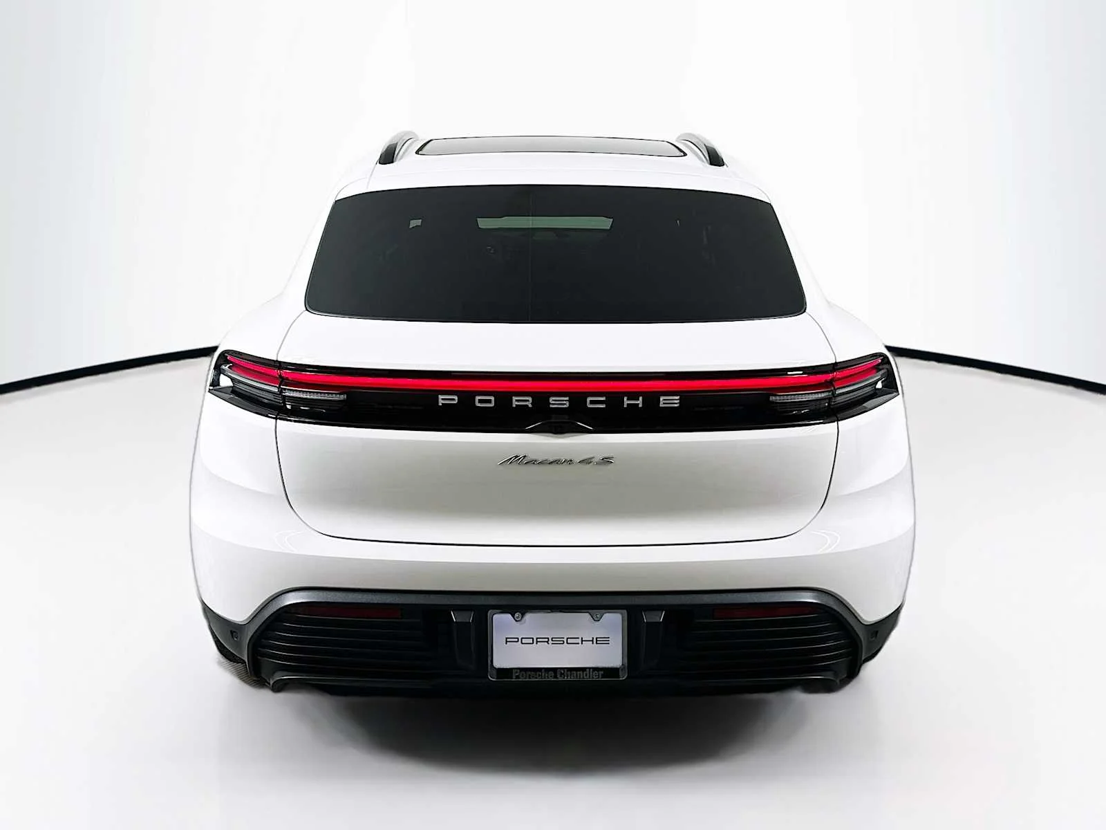 2025 Porsche Macan S - Photo 10