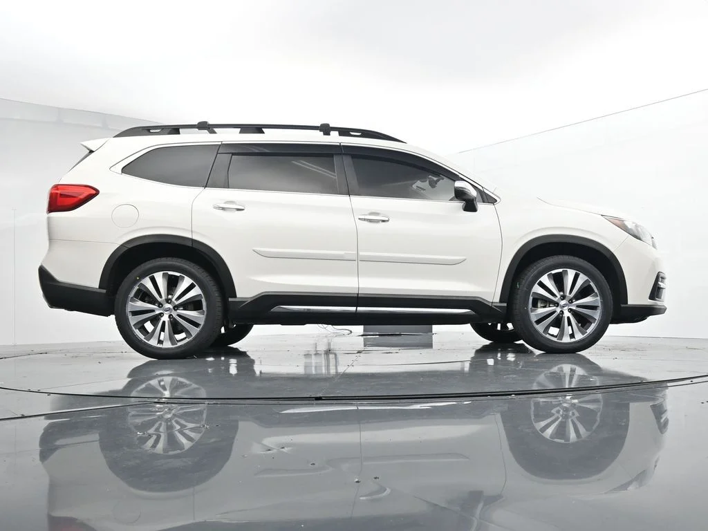Used 2019 White Subaru Touring image 37