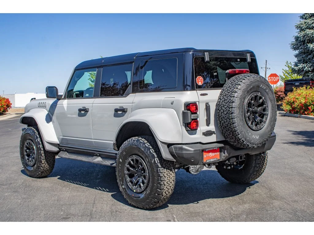 New 2026 AVALANCHE GRAY Ford Raptor image 6