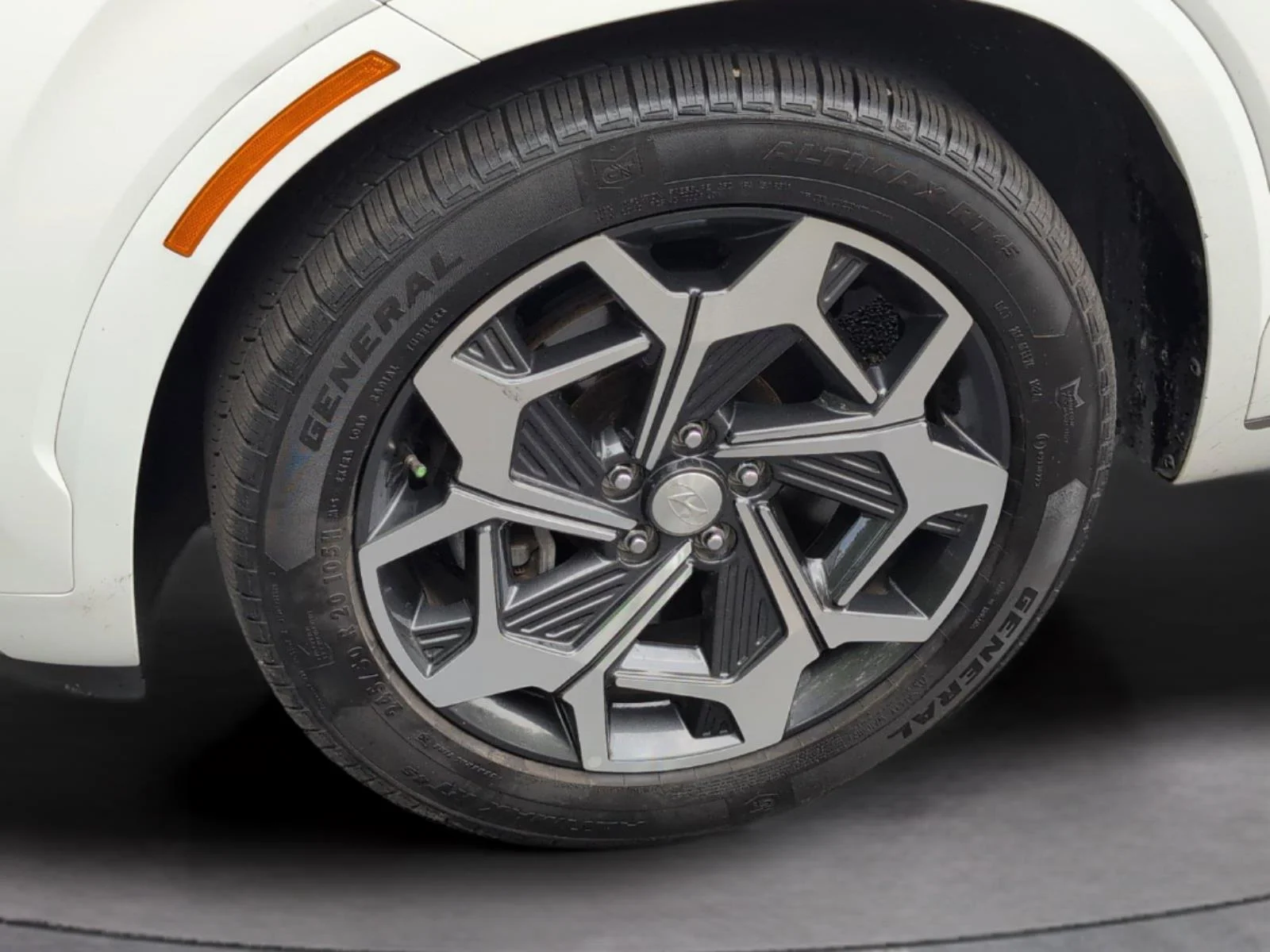 Used 2022 Hyper White Hyundai Calligraphy image 35