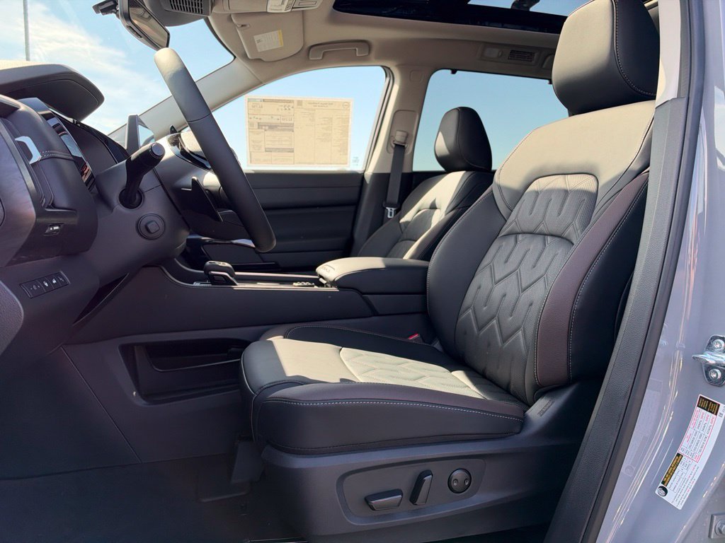 New 2026 Gray Nissan Platinum image 11