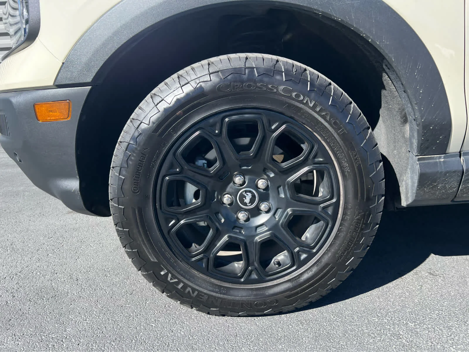 Used 2025 Desert Sand Ford Badlands image 13