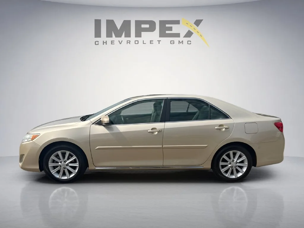 Used 2012 Gold Toyota XLE image 2