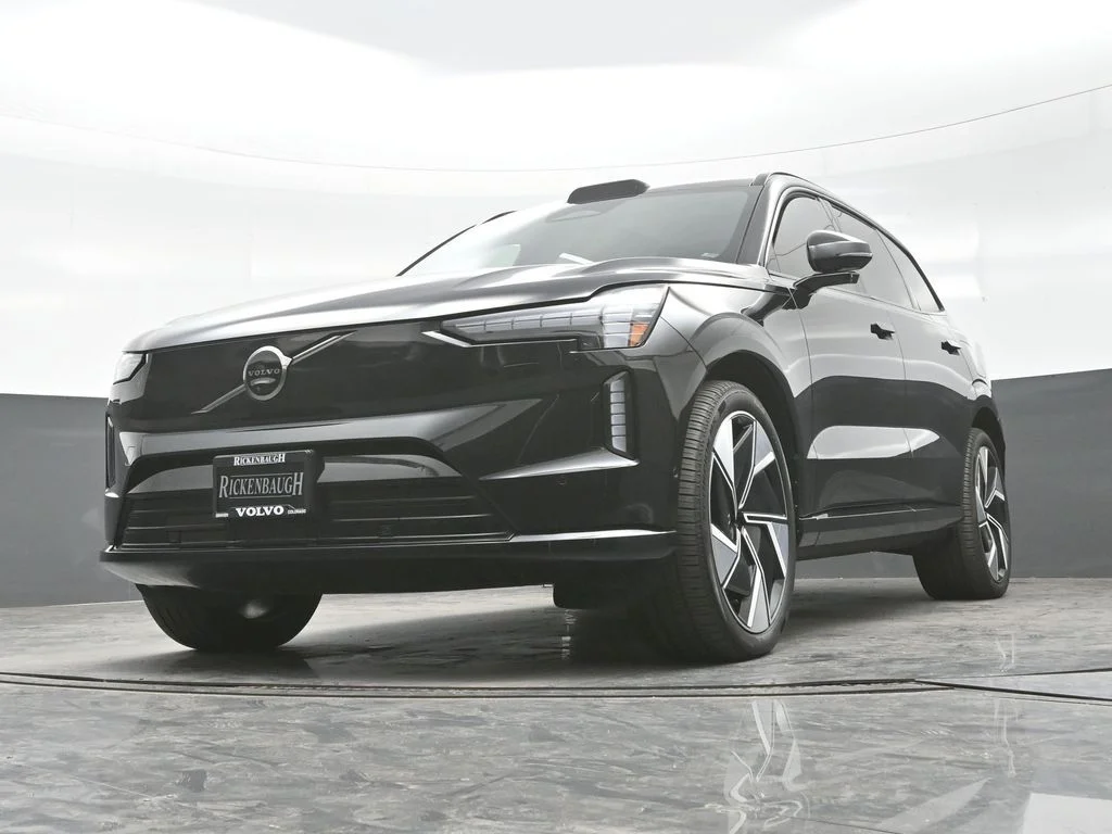 2025 Volvo EX90 Ultra - Photo 29