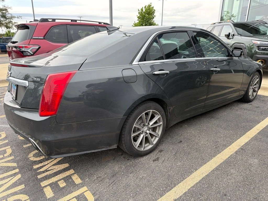 Used 2018 Gray Cadillac 3.6L Luxury image 4