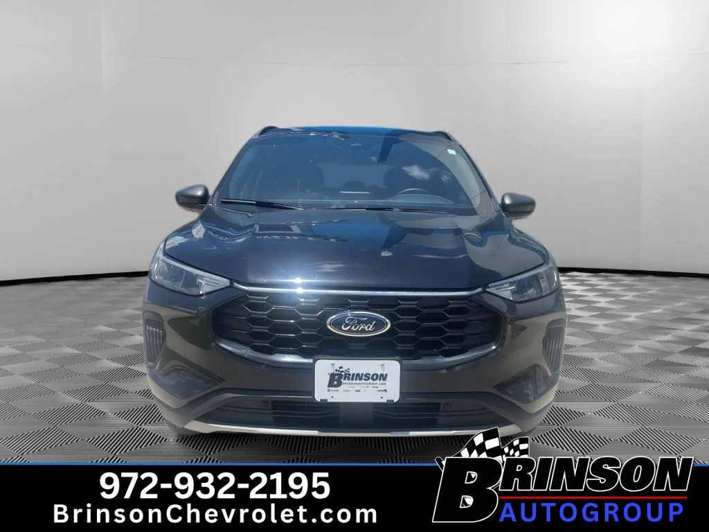 Used 2025 Agate Black Metallic Ford ST-Line image 2