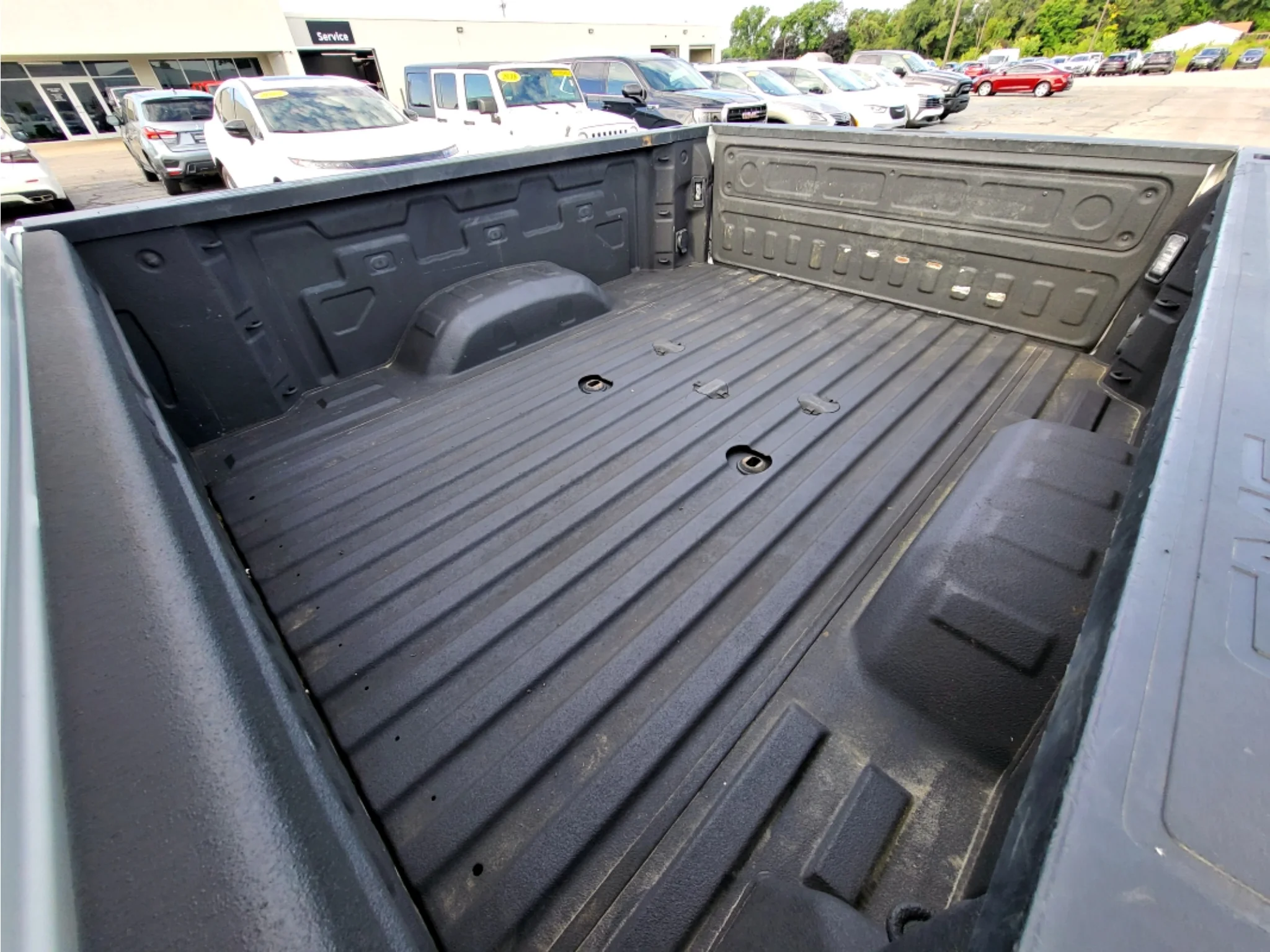 Used 2021 Summit White GMC SLE image 25