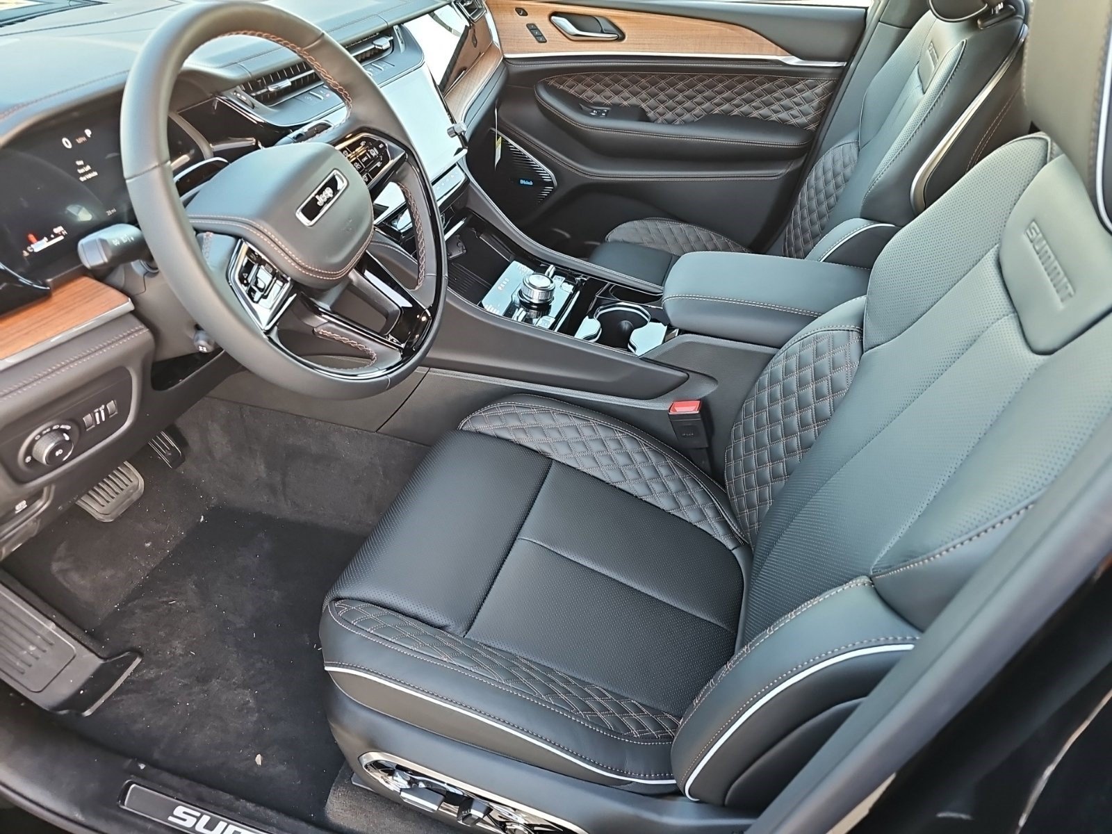New 2027 High Gloss Black Jeep Summit image 17