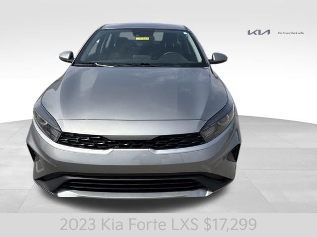 Certified Used 2023 Steel Gray Kia LXS image 3