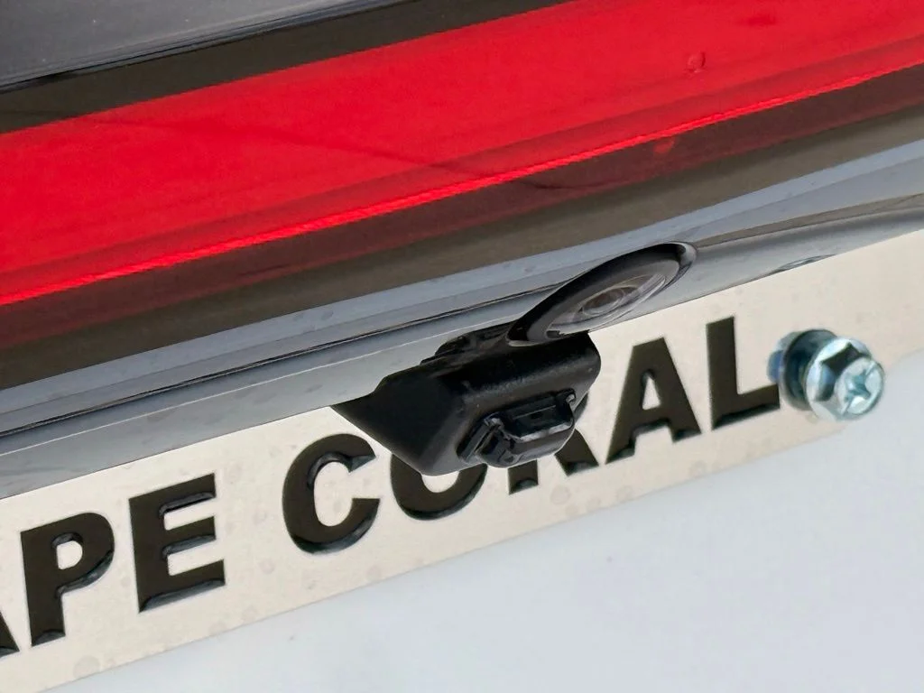 New 2026 Bright White Clear-Coat Exterior Paint Chrysler Select image 36