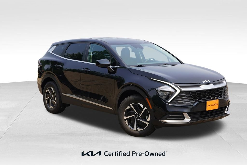 Used 2023 Fusion Black Kia LX image 1
