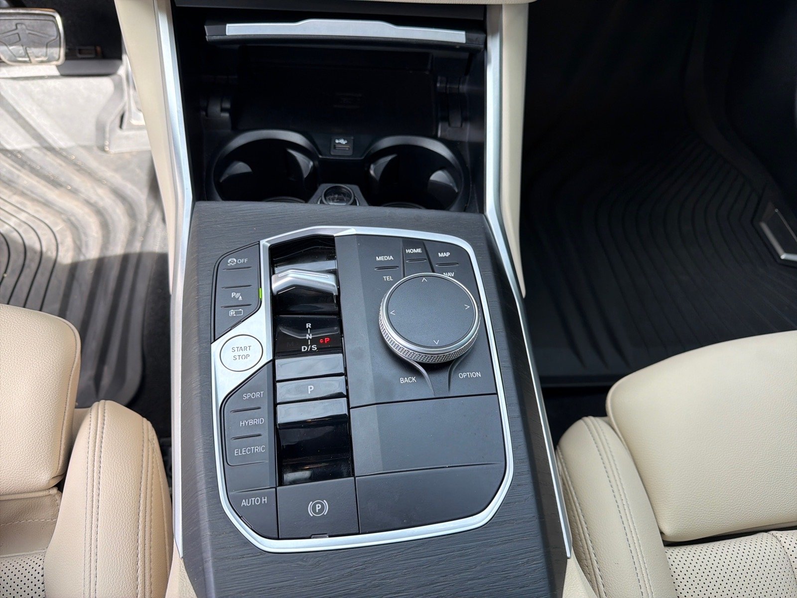 Used 2024 Gray BMW 330e image 7