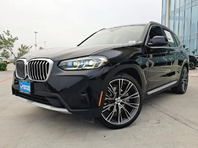 Used 2024 Black BMW sDrive30i image 2