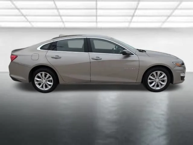 Used 2024 Mineral Gray Metallic Chevrolet 1LT image 29