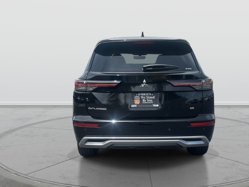 New 2026 LABRADOR BLK PR Mitsubishi SE image 11
