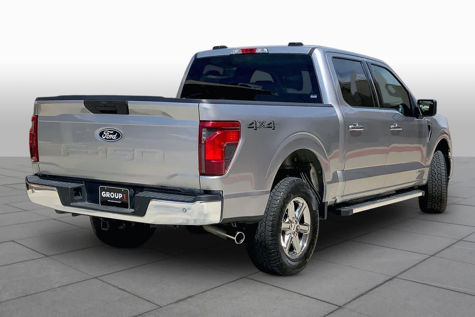 Used 2025 Iconic Silver Ford XLT image 13