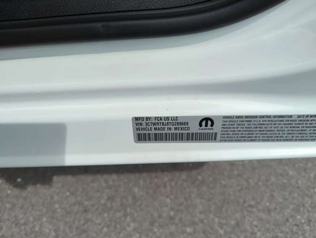 New 2026 Bright White Clear-Coat Exterior Paint RAM Tradesman image 28