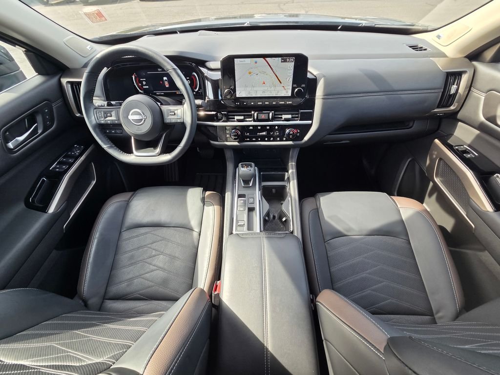 Used 2025 Black Nissan Platinum image 24