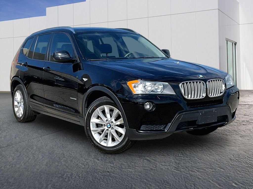 Used 2014 Black BMW xDrive28i image 9