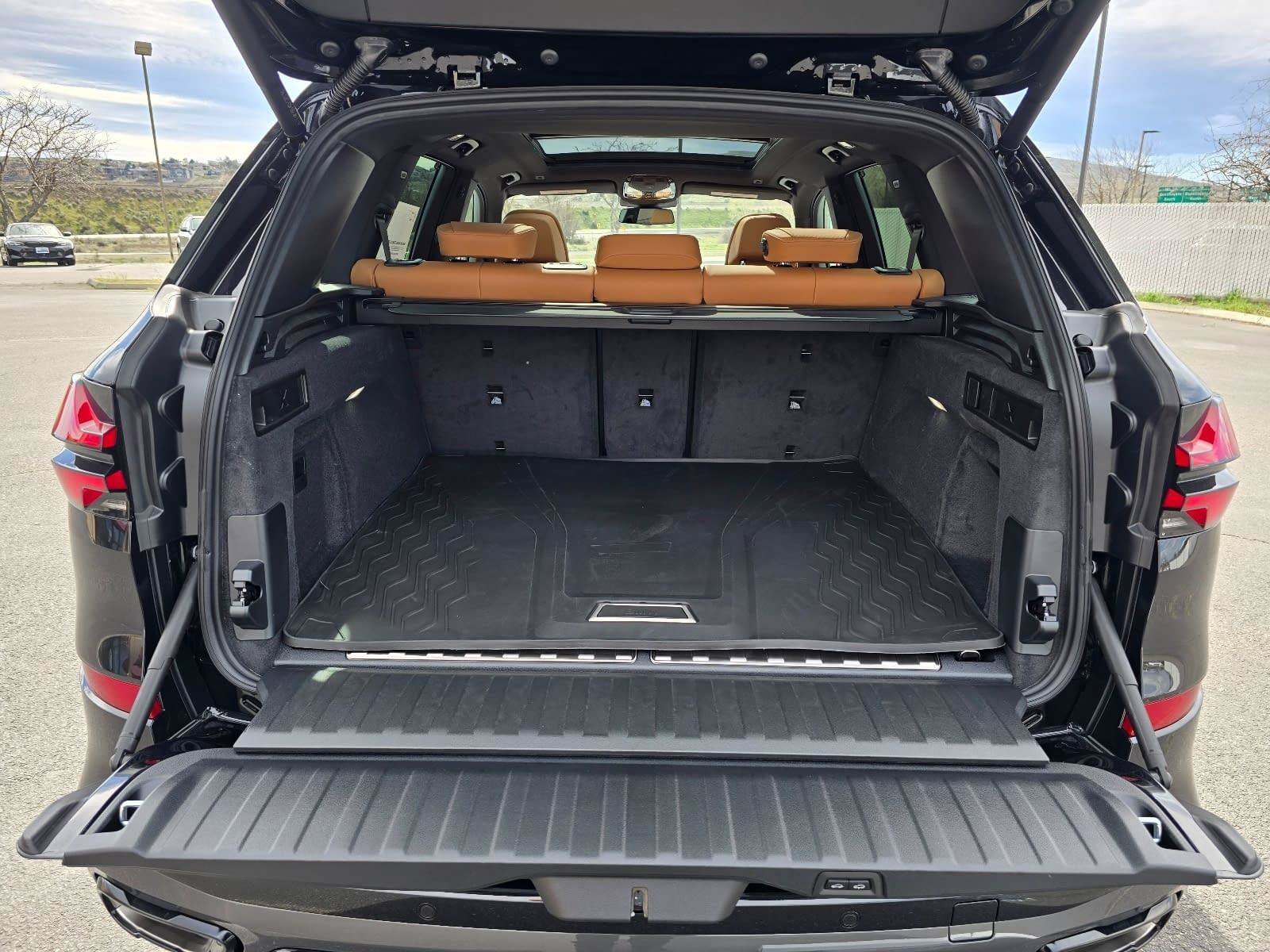 2026 BMW X5 50e - Photo 30