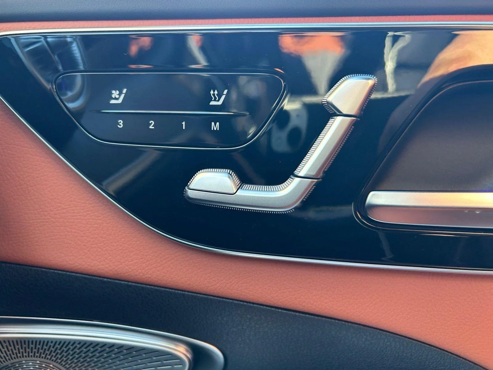 New 2026 Polar White Mercedes-Benz C 300 image 30