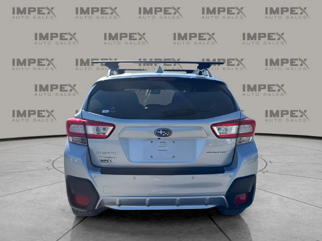 Used 2018 Silver Subaru 2.0i Limited image 4