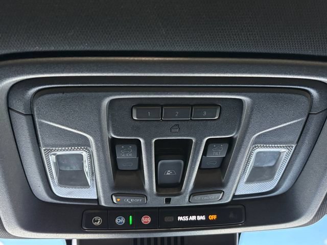 Used 2024 Summit White GMC AT4 image 28