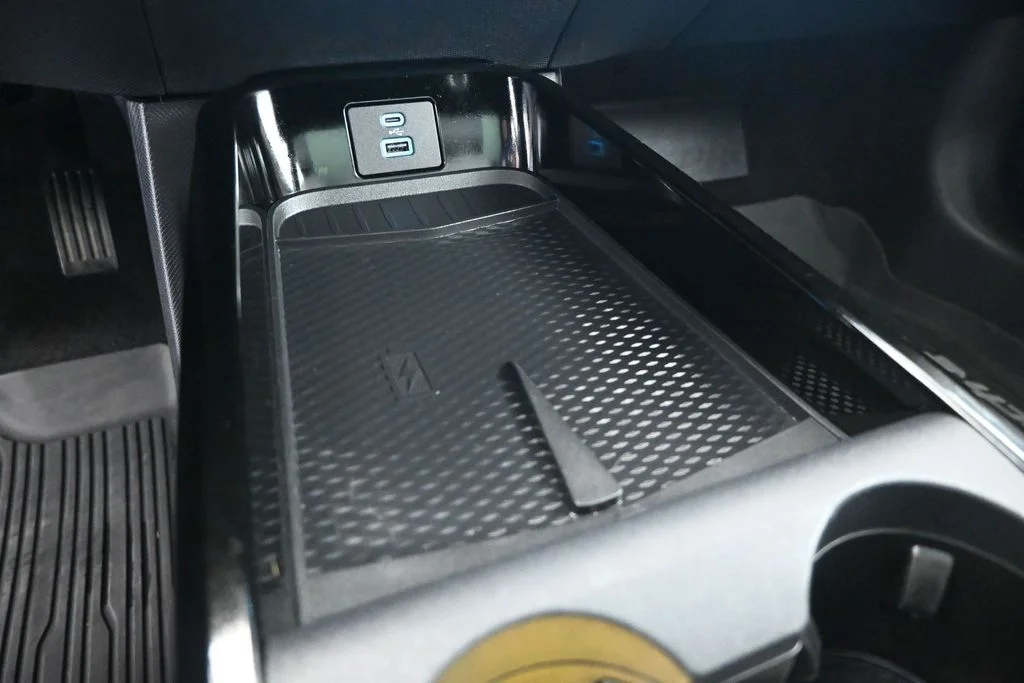 Used 2023 Blue Ford Premium image 16