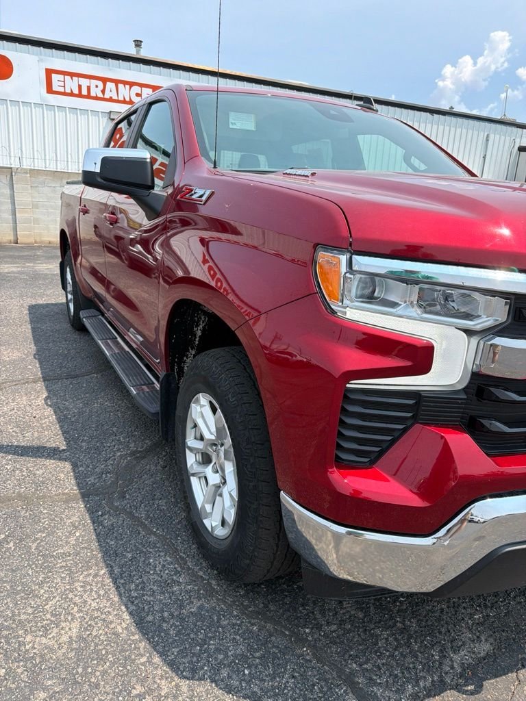 Used 2023 Red Chevrolet LT image 5