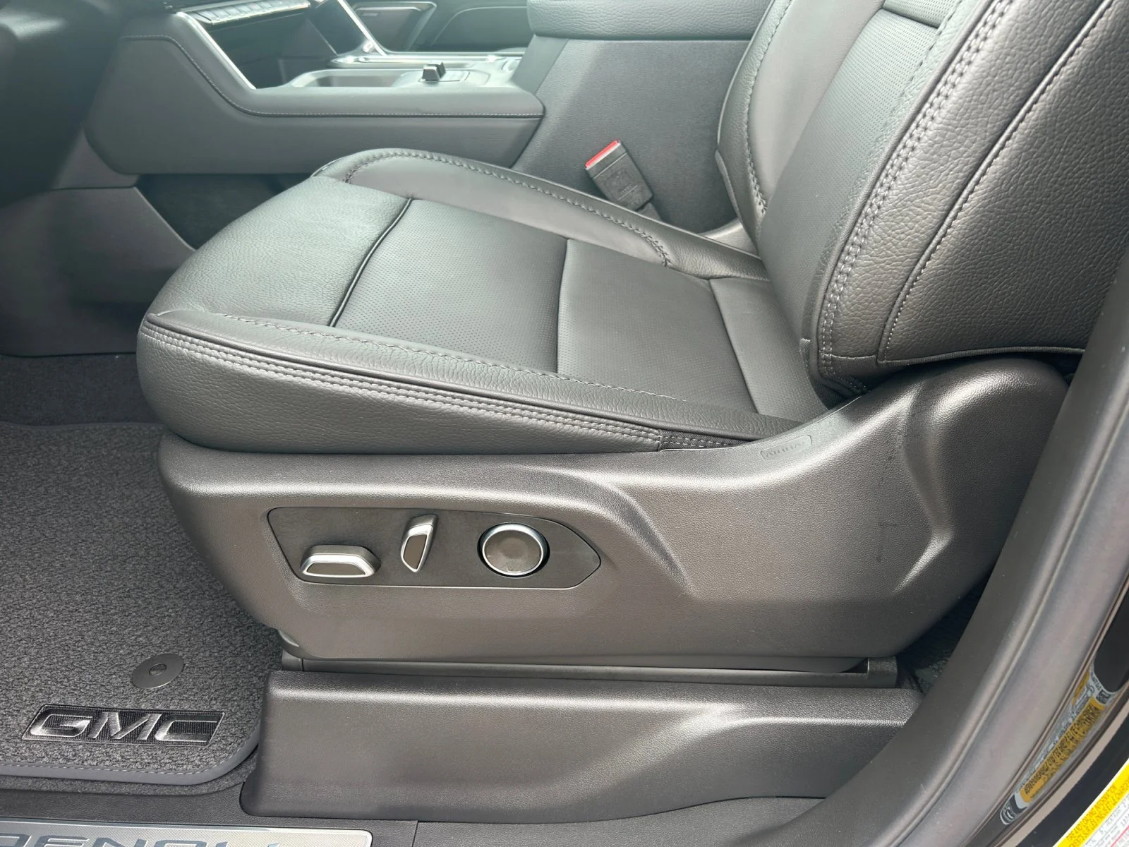 New 2026 Onyx Black GMC Denali image 15