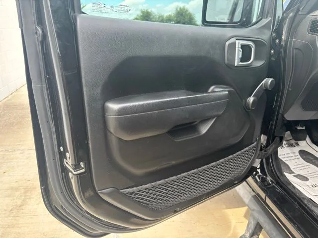 Used 2023 Black Jeep Sport image 9