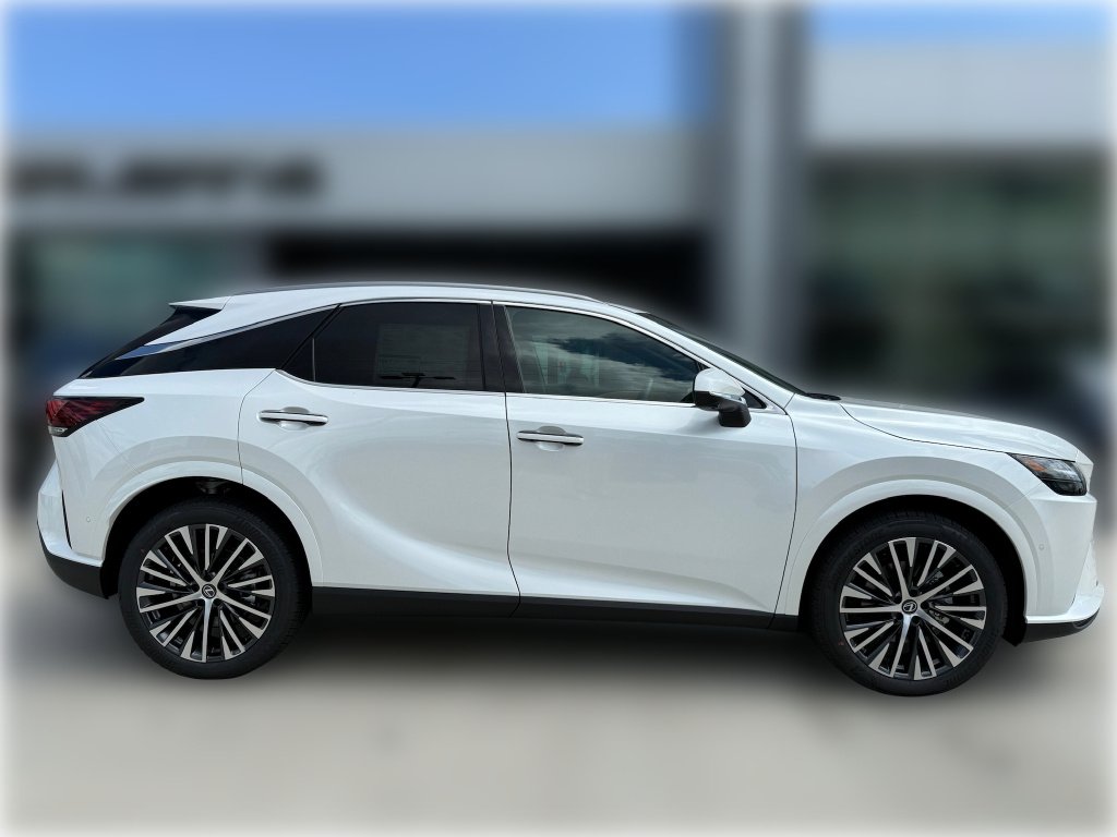 New 2026 Eminent White Pearl Lexus PREMIUM PLUS image 12