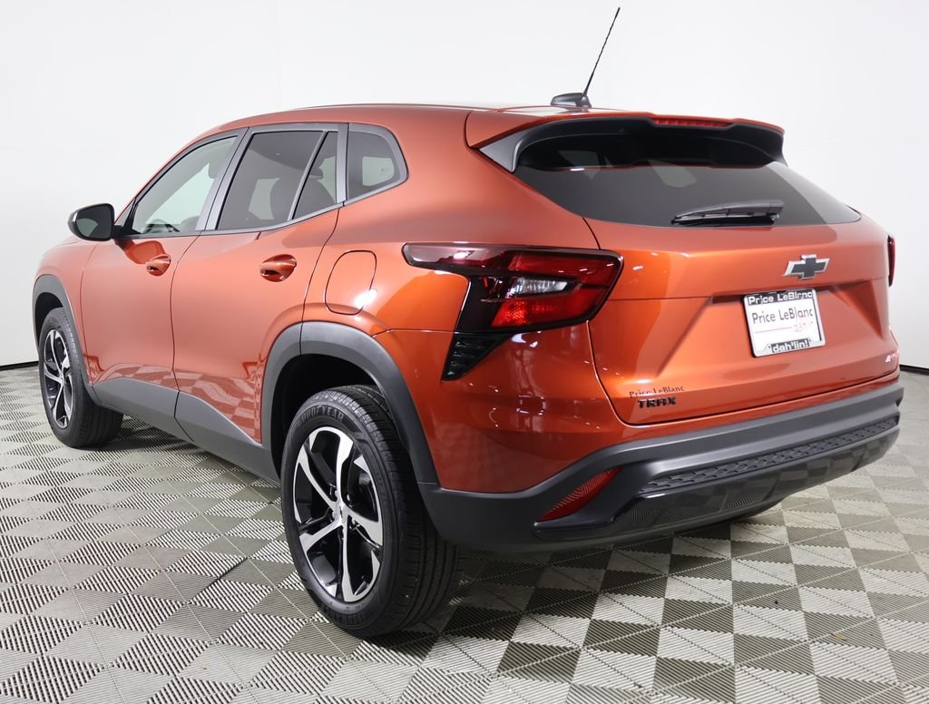 2024 Chevrolet Trax photo 3