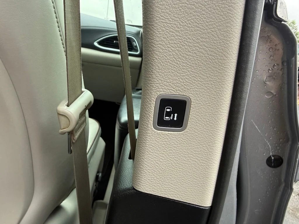Certified Used 2017 Silver Chrysler Limited image 64