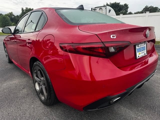 Used 2018  Alfa Romeo  image 8