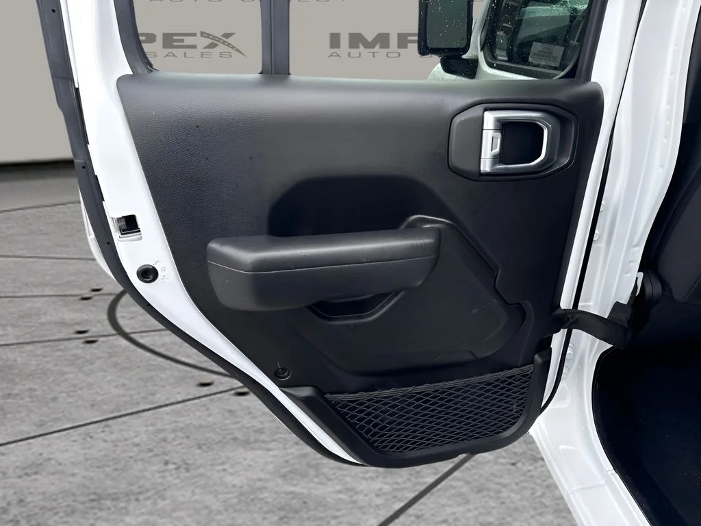Used 2025 White Jeep Sport S image 25