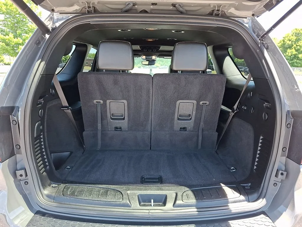 Used 2023 Destroyer Gray Clearcoat Dodge R/T Plus image 31