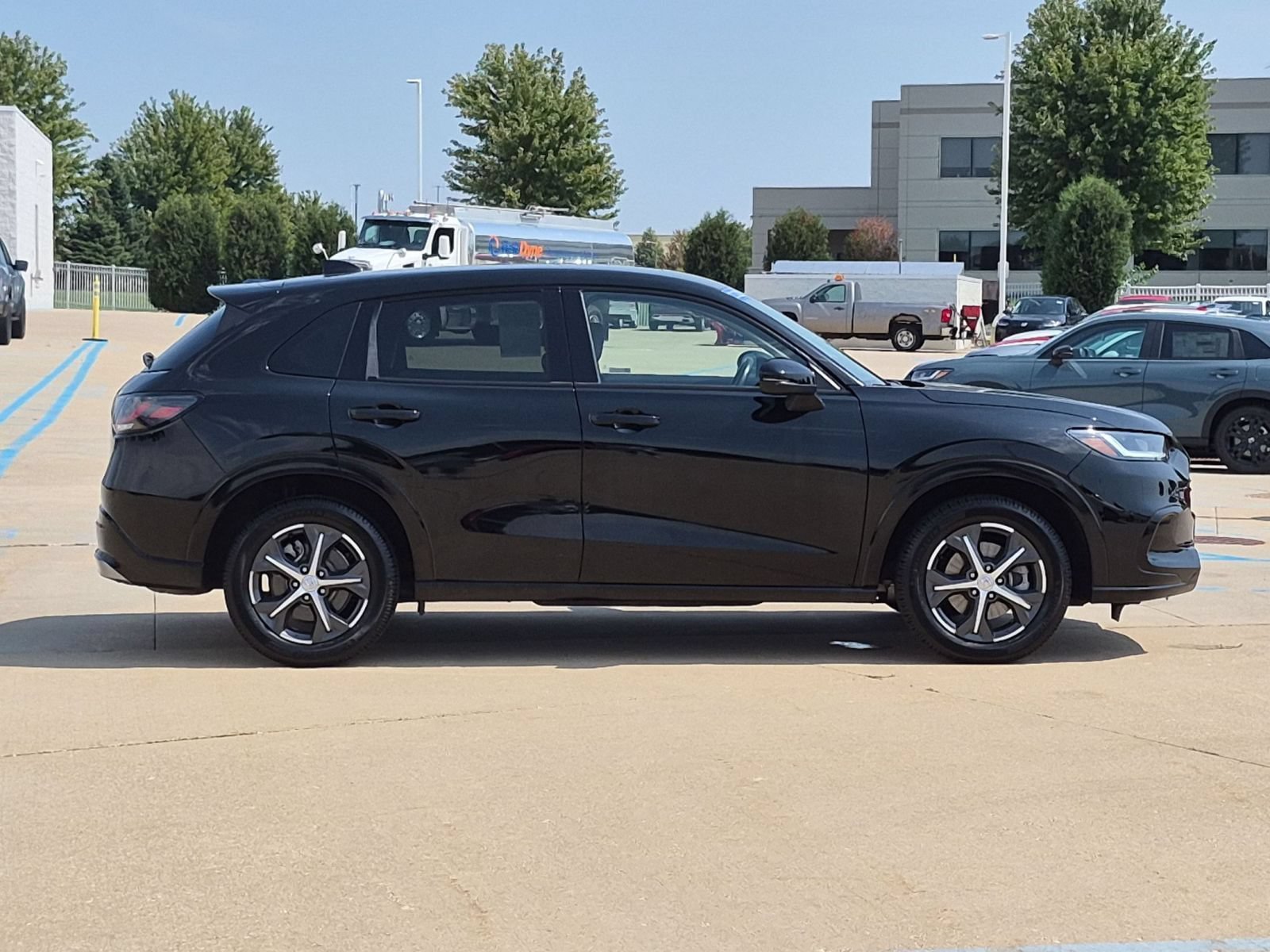 2023 Honda HR-V EX-L - Photo 5