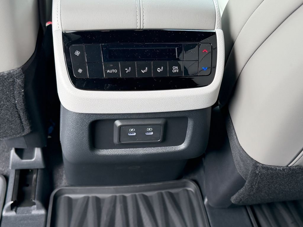 New 2027 MINERAL BLACK INFINITI Sport AWD image 15