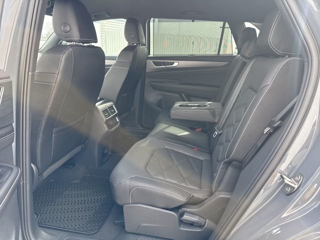 New 2026 Pure Gray Volkswagen 2.0T SE w/Technology image 13