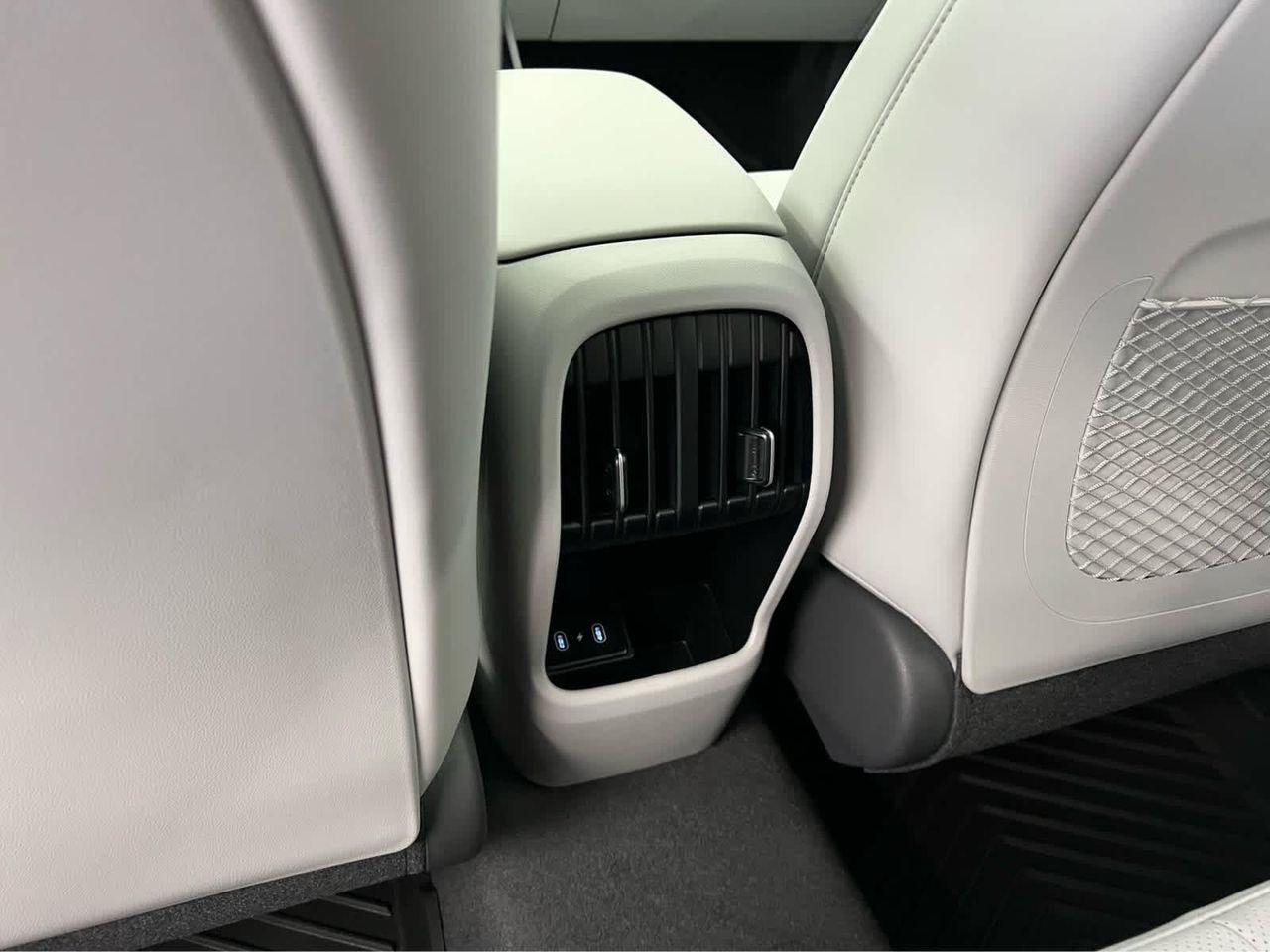 New 2026 Ecotronic Gray Pearl Hyundai Limited AWD image 63