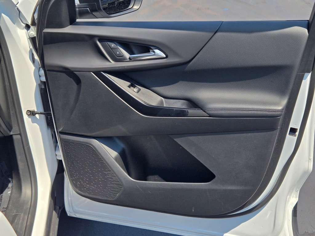 2025 Chevrolet Equinox LT - Photo 6