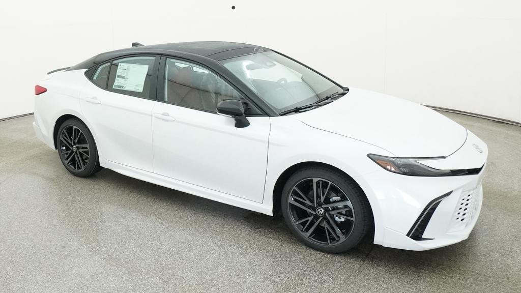 New 2026 Wind Chill Pearl with Midnight Black Metallic roof Toyota XSE image 13
