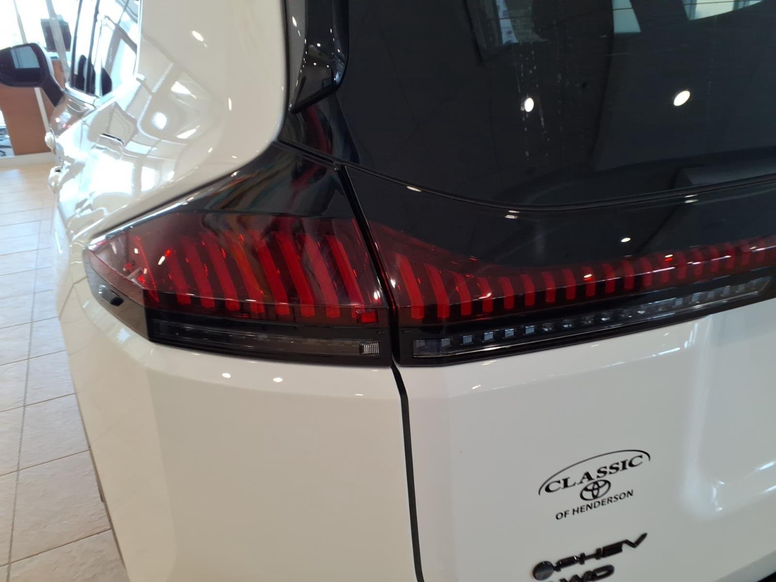 New 2026 Ice Cap Toyota SE image 17