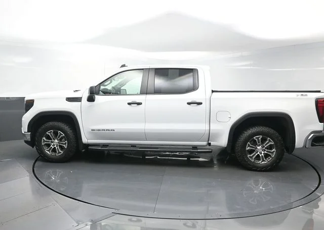Used 2025 White GMC Pro image 4